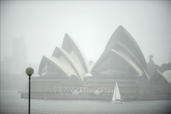 Australia phát đi hàng loạt cảnh báo sơ tán do lũ lụt nghiêm trọng