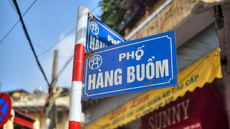 Sau 7 lần bán đấu giá, đất vàng mặt phố cổ Hà Nội giảm mất nửa